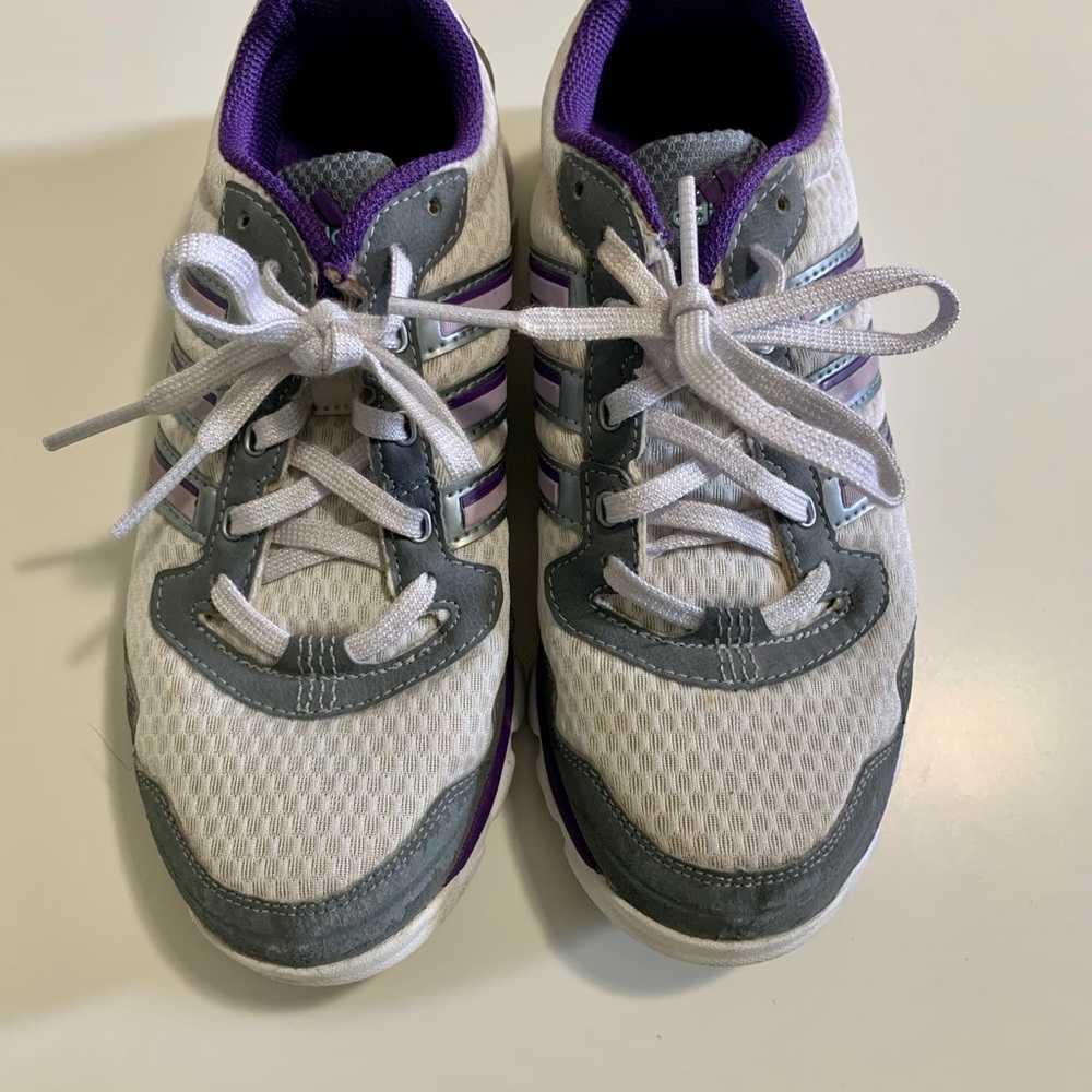Adidas Sneakers
